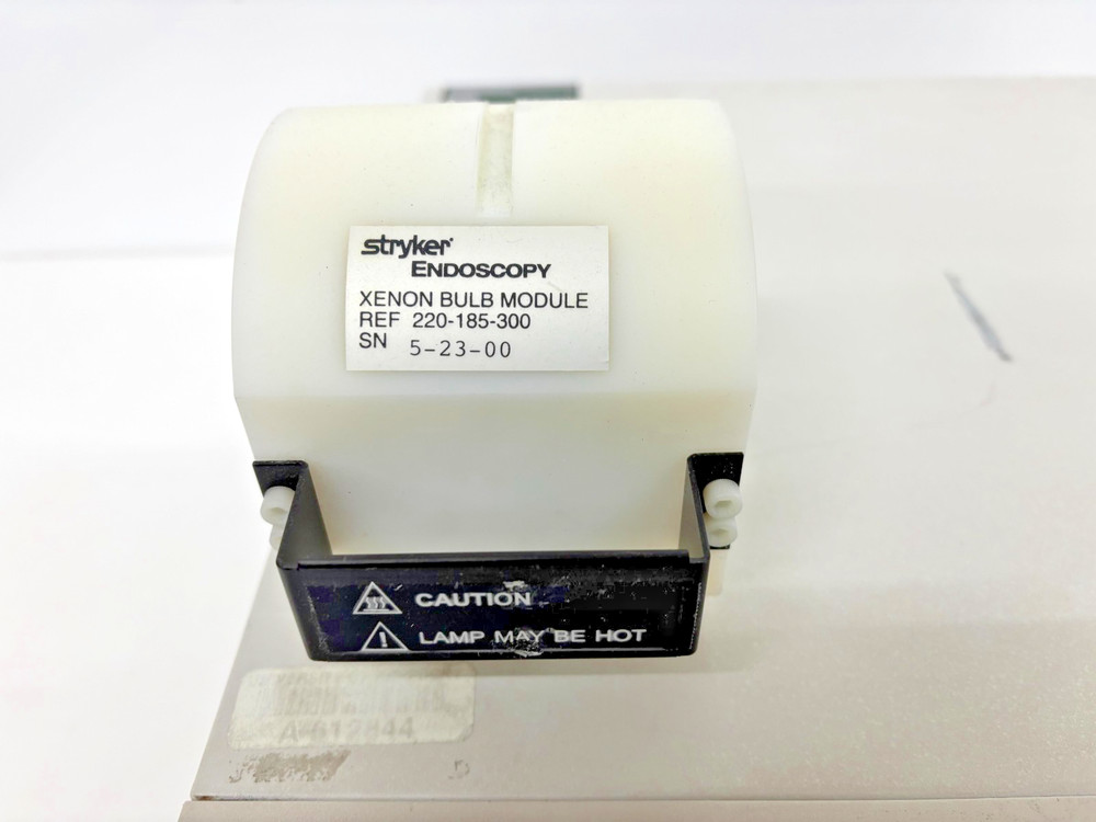 Stryker X6000 Endoscopy Light Source 220-185-000