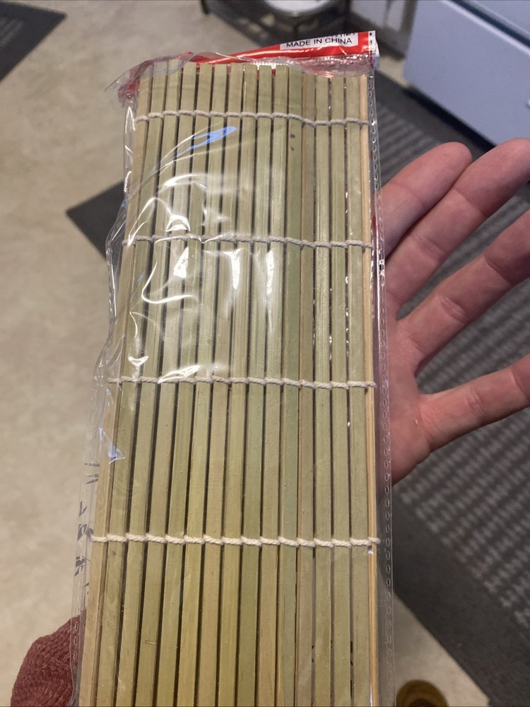 Sushi Roller 9 1/2 X 9 1/2 Thunder Group New Package