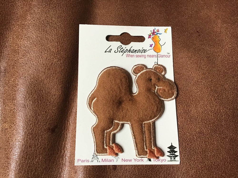 La Stephanoise Sew on Applique 3D Dimensional CAMEL