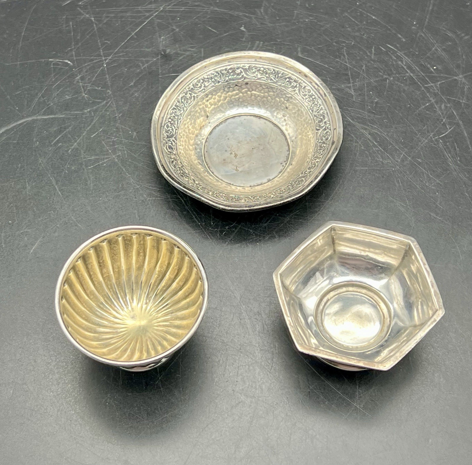 Vintage Sterling Silver 925 Salt Cellars, Mixed. 33 Grams- Photos.