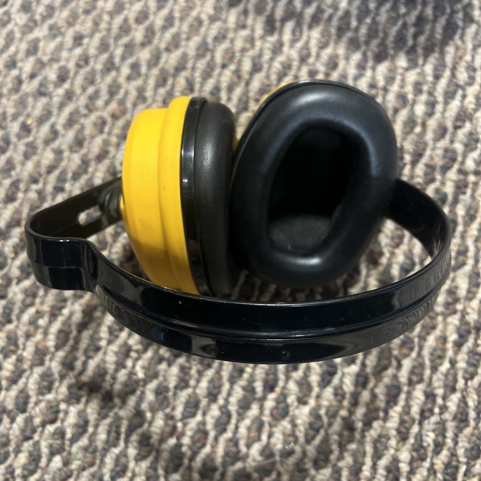 Protection Ear Muffs Hearing Construction Shooting Noise Hunting Sports Safety