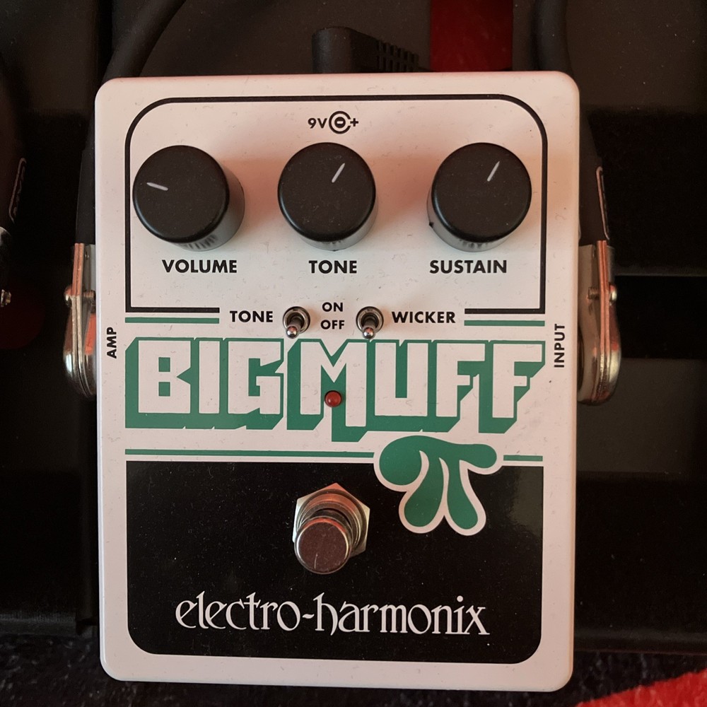 Electro Harmonix Big Muff Guitar Pedal