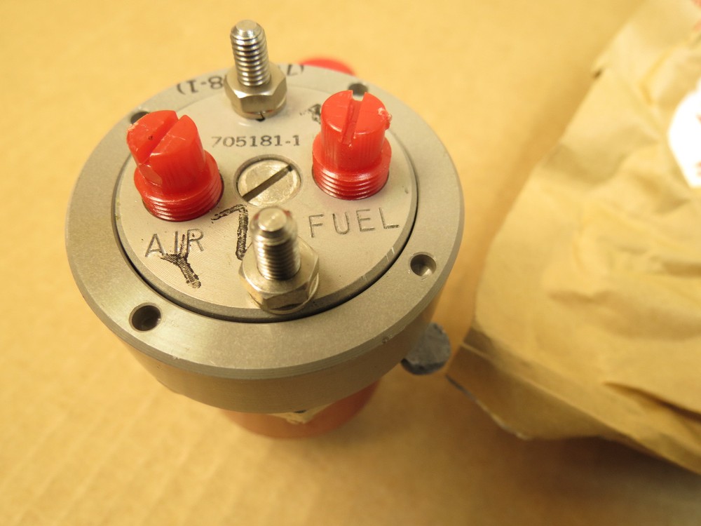 Aircraft Fuel Pressure Switch “Explosion Proof” Bendix 3135-16-E-25 New Surplus