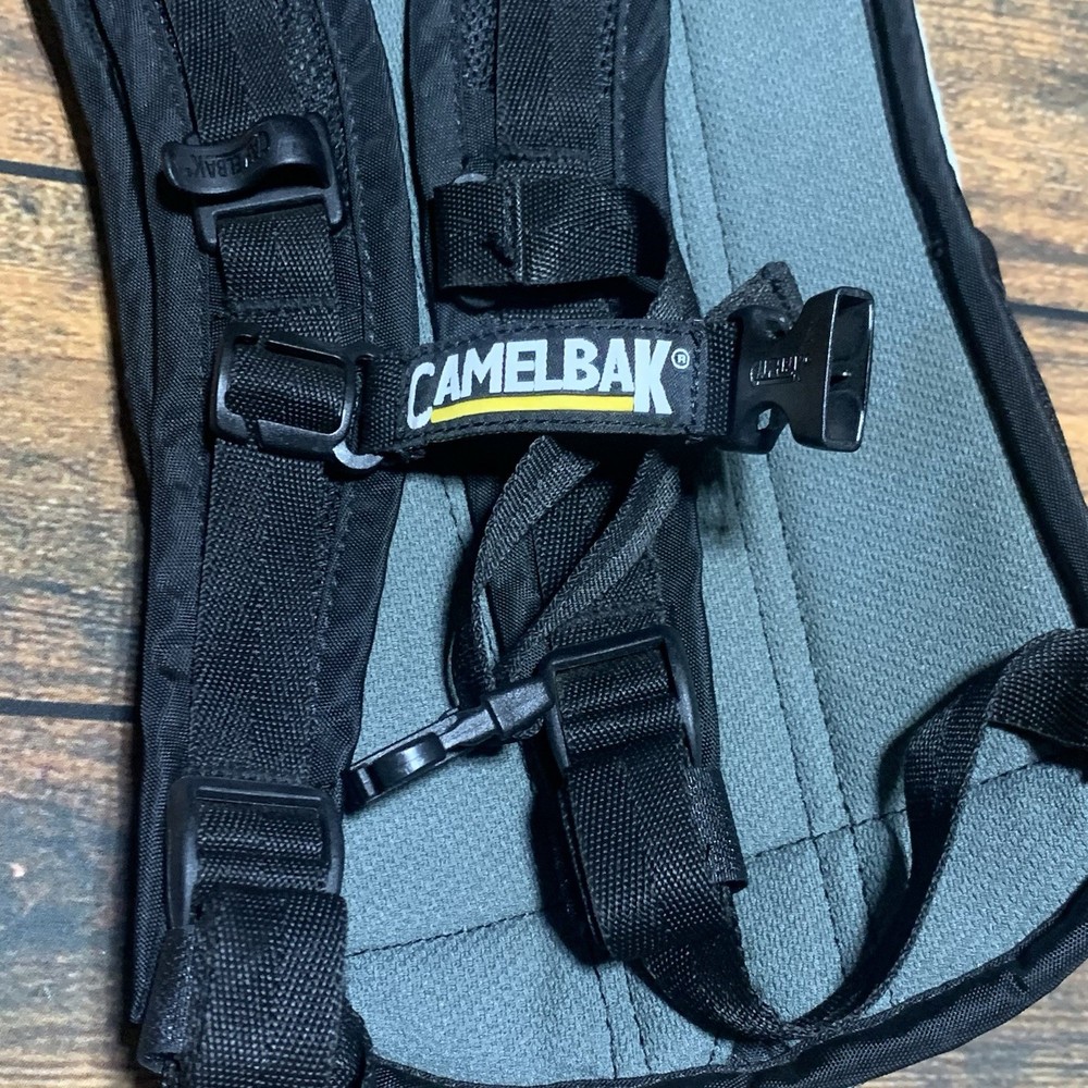 CamelBak Rogue Hydration Pack 2.0 L Blue Gray - No Bladder