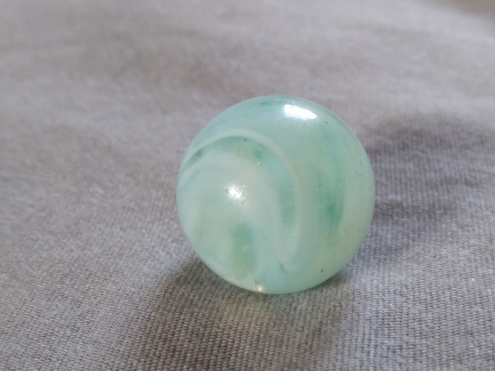 Vintage 9/16" Glass Playing Marble.
