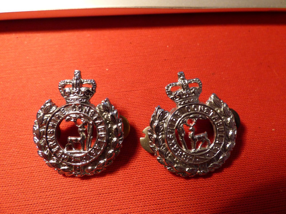 Berkshire Constabulary collar badges QC.