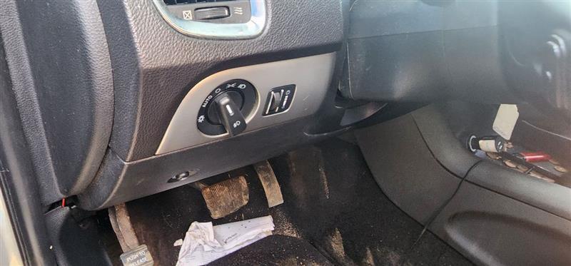 Used A/C Selector Switch fits: 2011 Dodge Durango front control automatic temper