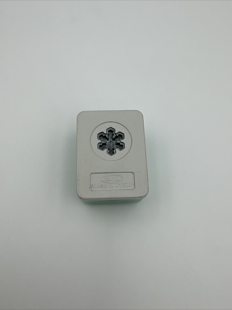 Carl .5” SnowFlake Paper Punch Creative Scrapbooking 1/2”