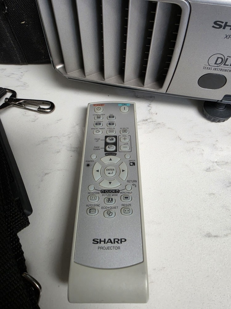 Sharp Projectors Model XR-30X