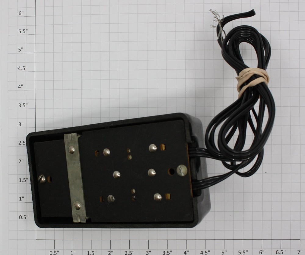 Lionel 1121C-60 O27 Plastic Switch Controller with Wiring (1)