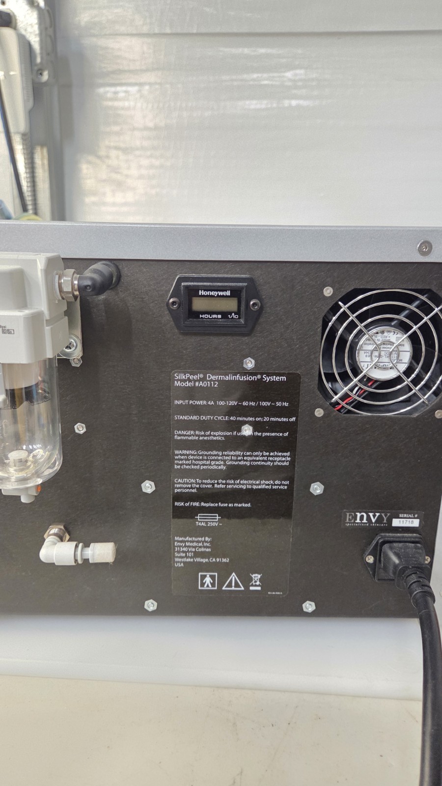 Envy SilkPeel Hydrafacial Dermalinfusion System A0112 Less Than 15 Hrs Used