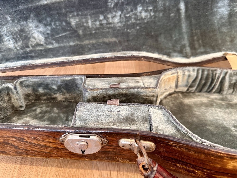 Shaped wooden violin case "Jaeger" style