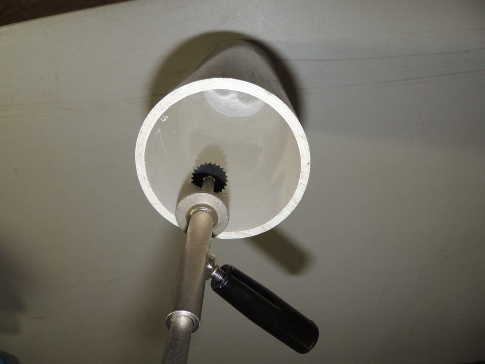 internal pipe cutter, inside New design, adjustable depth, CUTS 1 1/4" - 6" pipe