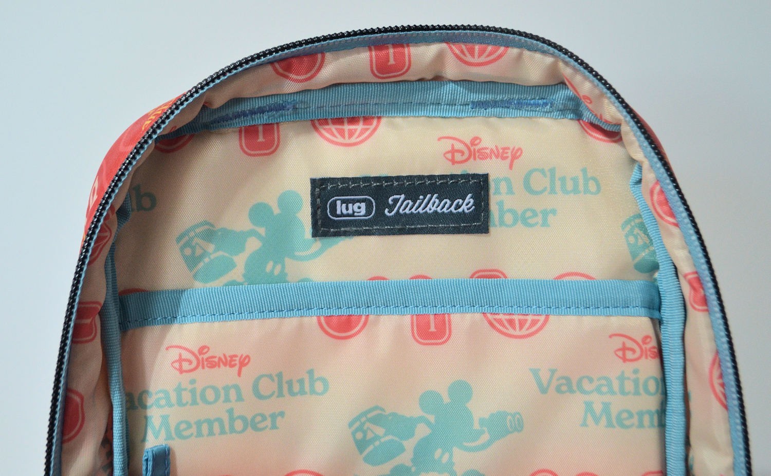 Disney Vacation Club Member Mickey Shoulder Strap Lug Backpack DVC Bag