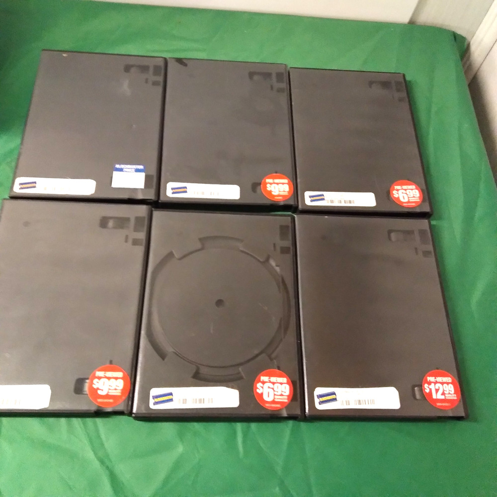 28 Authentic Blockbuster Empty Standard Single Disc DVD Replacement Cases + 2