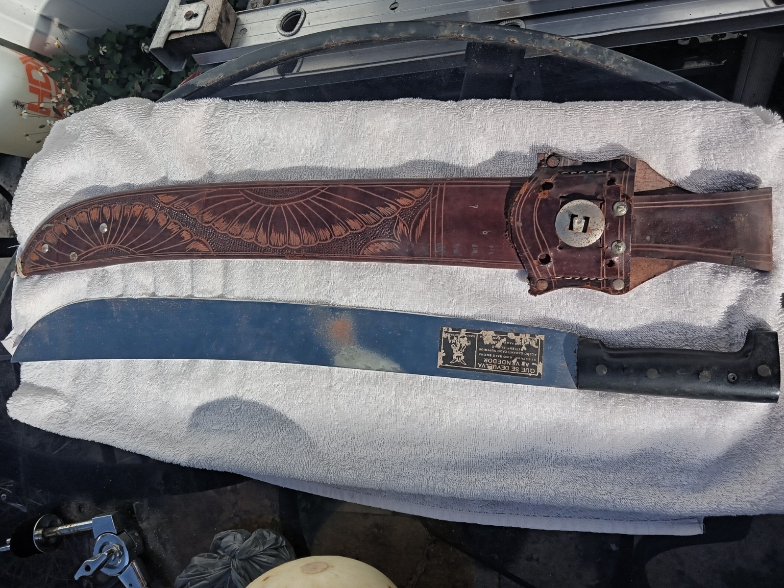 Corona Machete