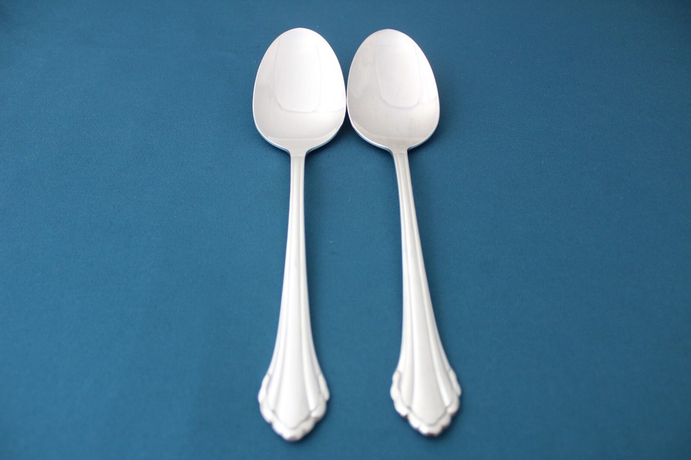 Oneida Community CLARETTE Serving (2pc Set) Tablespoons Silverplate 8 1/4"