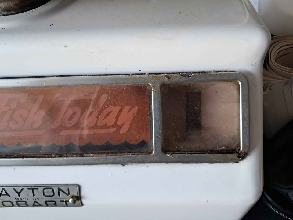Dayton Hobart Model 970 scale