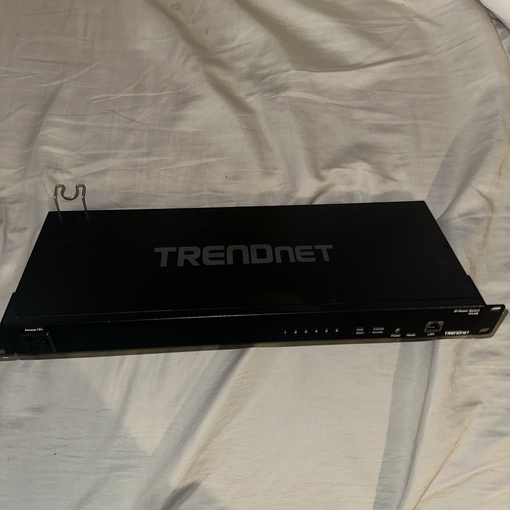 Trendnet TPI-06 Power Distribution Unit Rackmount 6 Plug In With LAN Working
