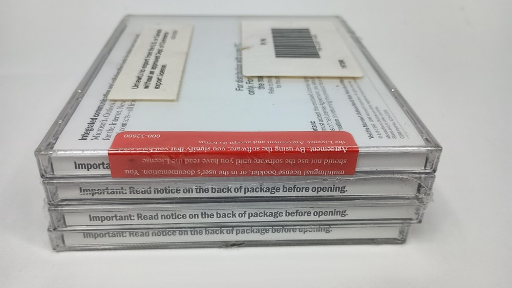 Microsoft Software: OUTLOOK 98, Bookshelf, ENCARTA Encyclopedia & MONEY Basic 99