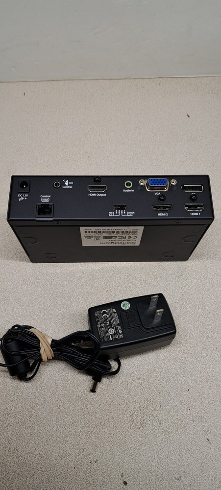 STARTECH.COM HDVGADP2HD SWITCH BETWEEN DISPLAYPORT, VGA OR TWO HDMI SOURCE 4K