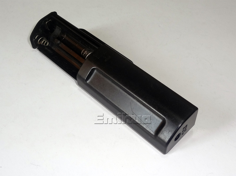 External Case AA Battery for Minidisc Walkman. Input for 2V charger