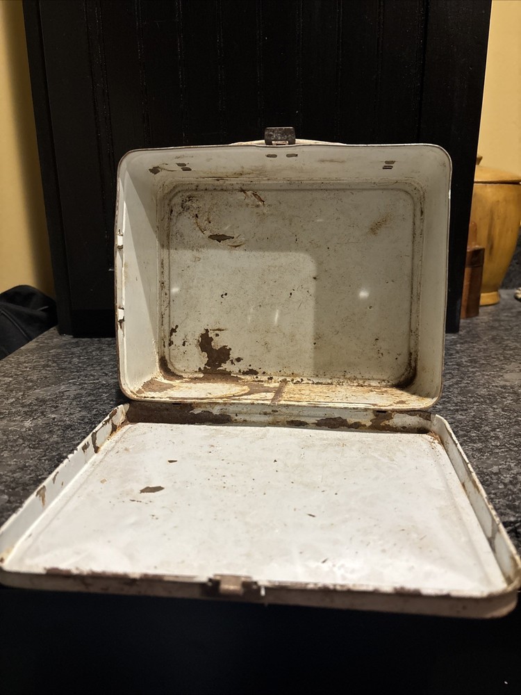 Chitty Chitty Bang Bang Metal Lunchbox