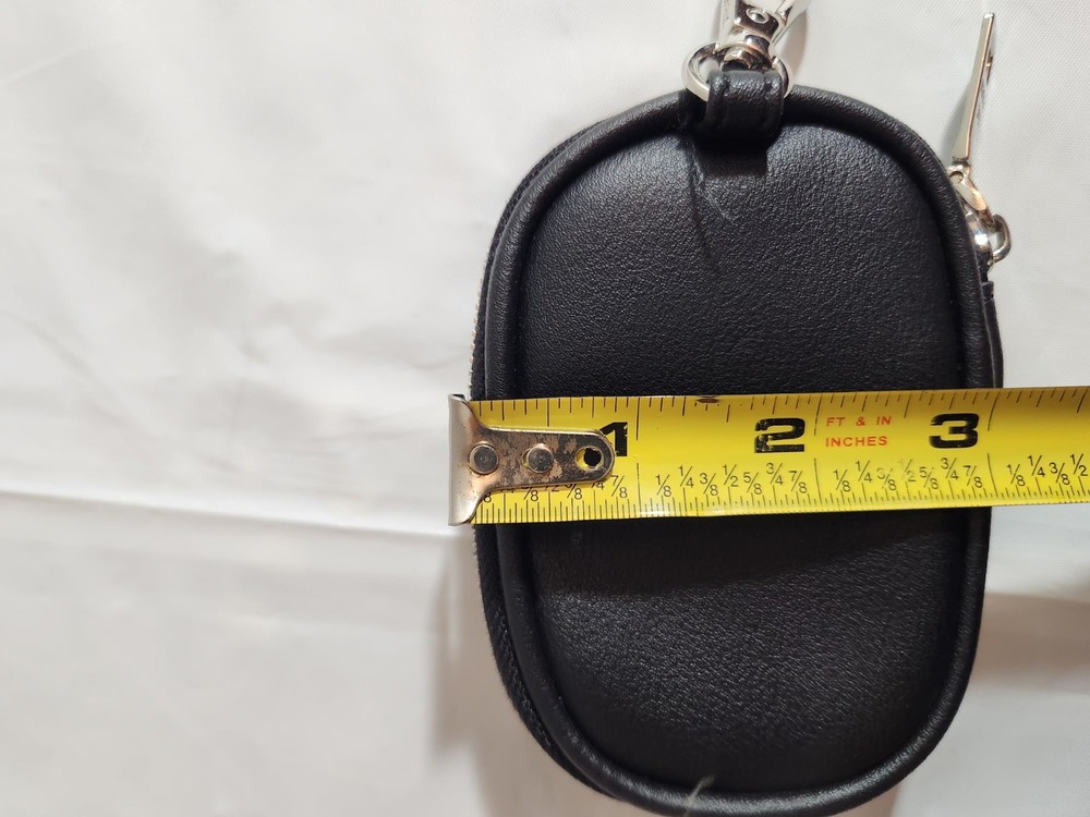 Steve Madden Wireless Earbud Case