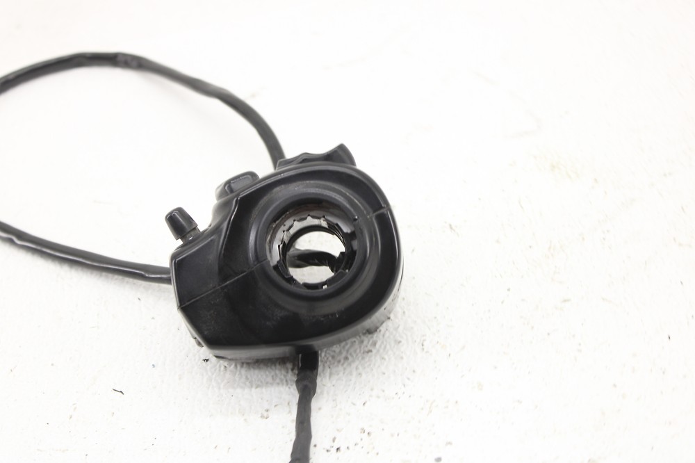 2014-2017 Harley Davidson Electra Ultra Limited Right Control Switch Pack