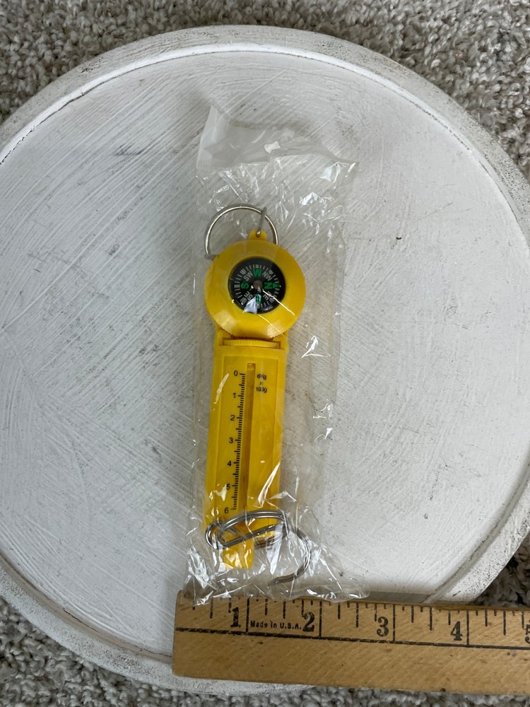 Multi Purpose Outdoor Tool Portable Handheld Pocket Compass Hanging Scale Yellow
