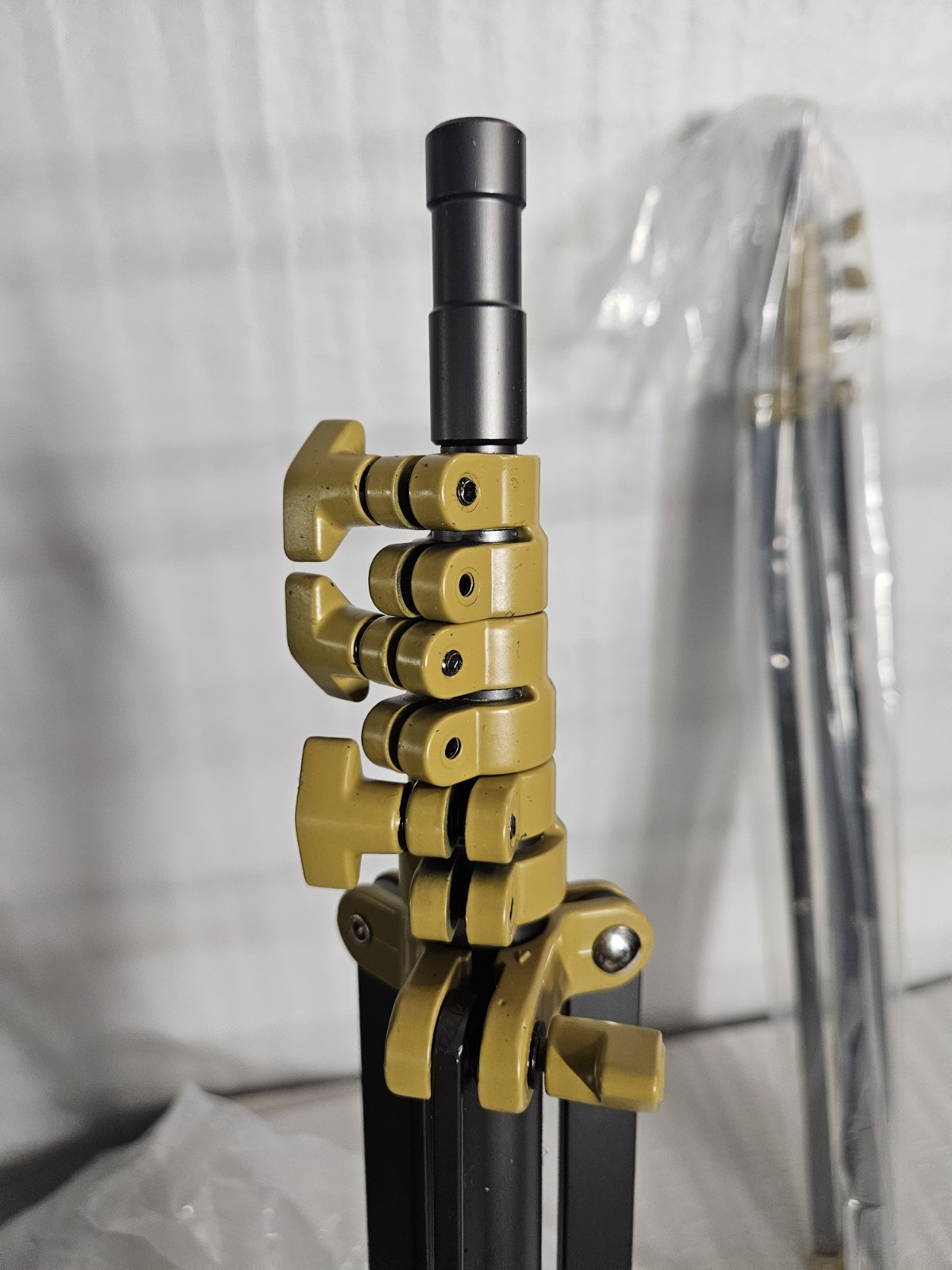 2 Lowel Uni Stand UN‑33 Lightweight Adjustable for Pro/Omni/Tota/V-Light New