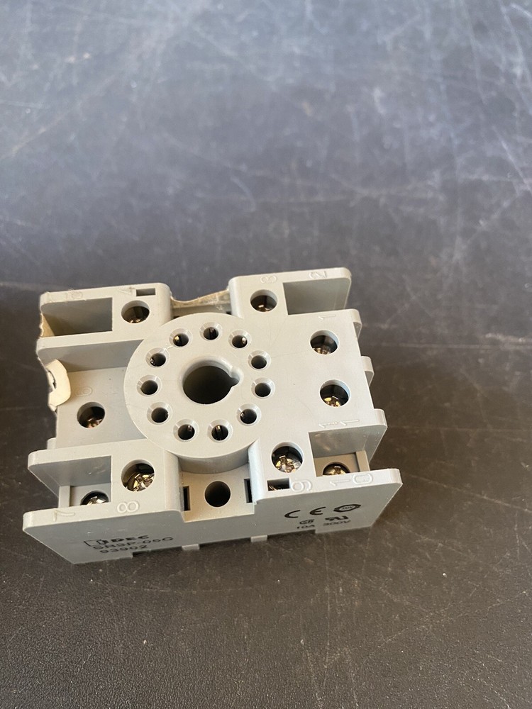 (IB22) 93902 IDEC Socket Relay 11 Pin