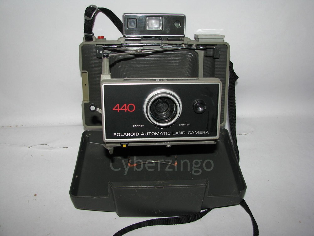 Polaroid 440 Folding Automatic Land Camera Vintage 1970s With Timer And Strap