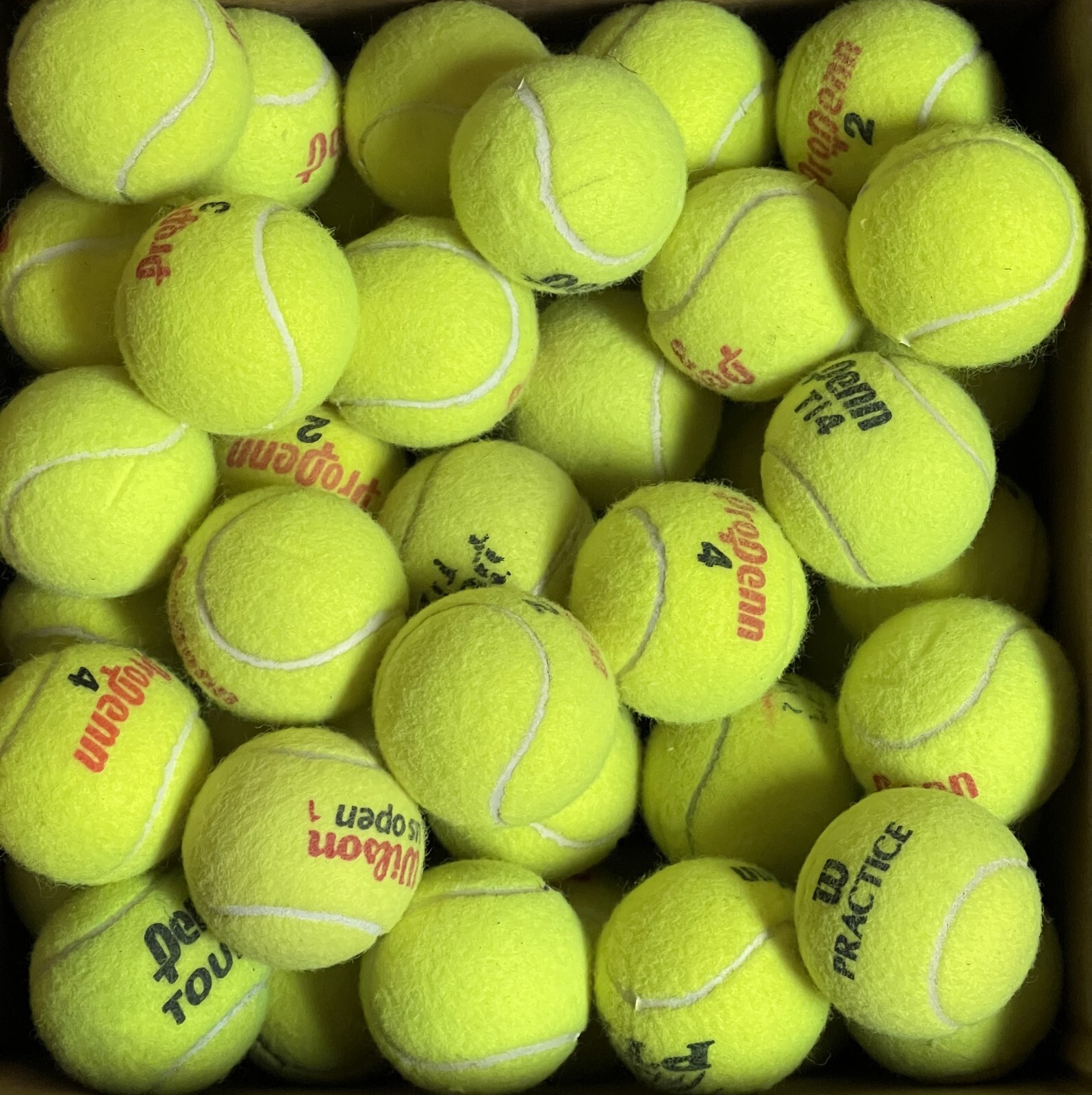 100 Lightly Used Tennis Balls - FREE SHIPPING!