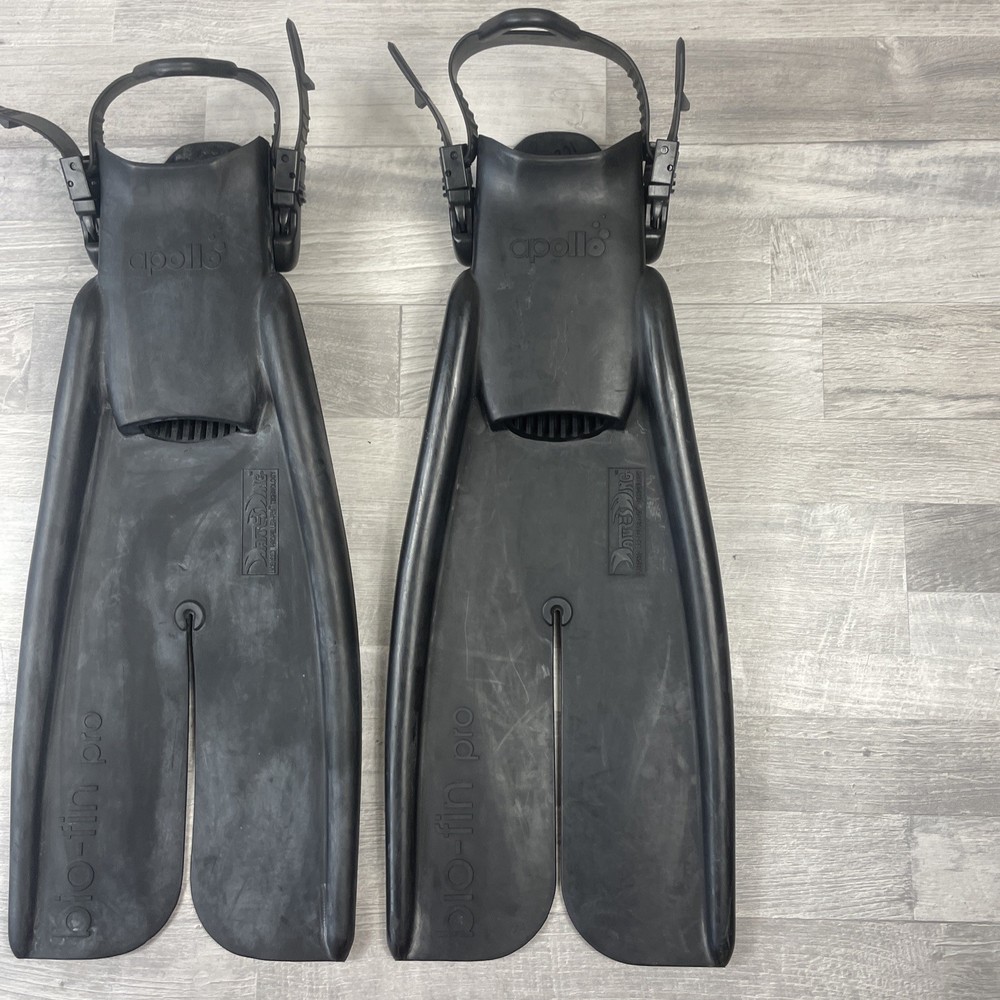 Apollo Size Medium Bio-Fin Pro Scuba Diving Fins Quick Release Straps