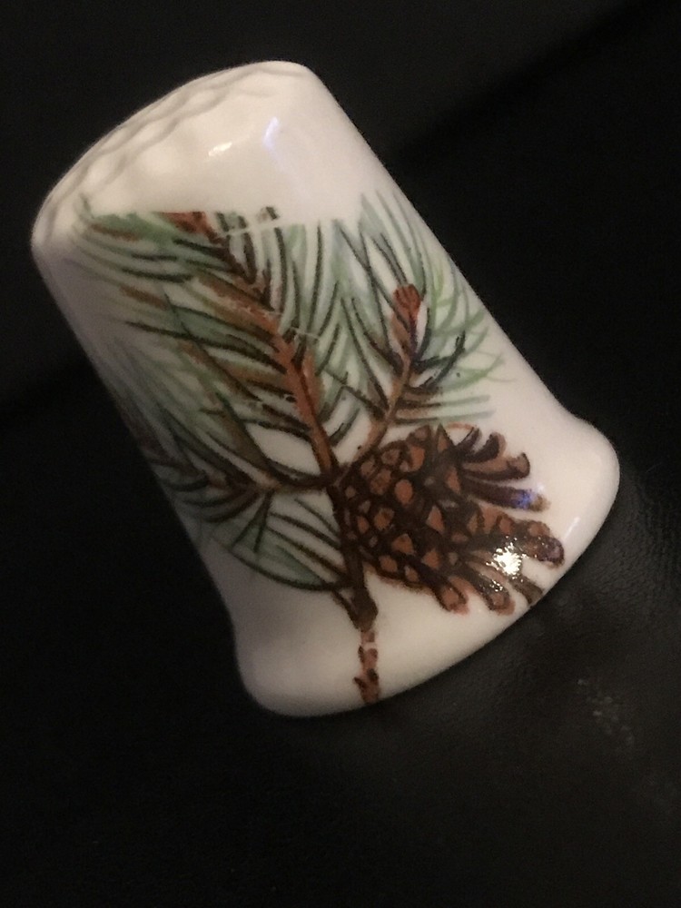 COLLECTABLE THIMBLE PINE TREE PINE CONE CHINA 51
