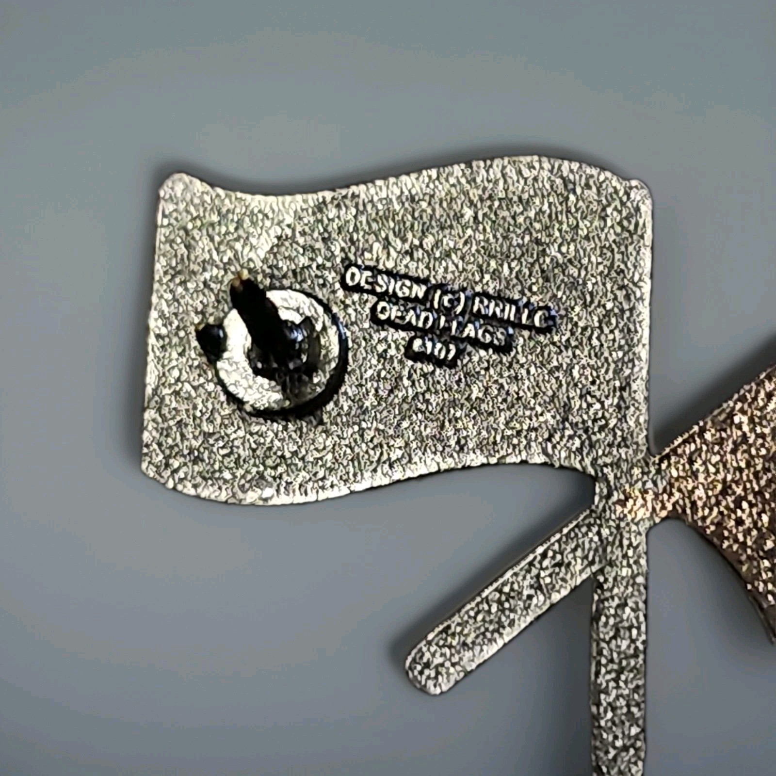 Grateful Dead Lapel Pin "DEAD FLAGS"