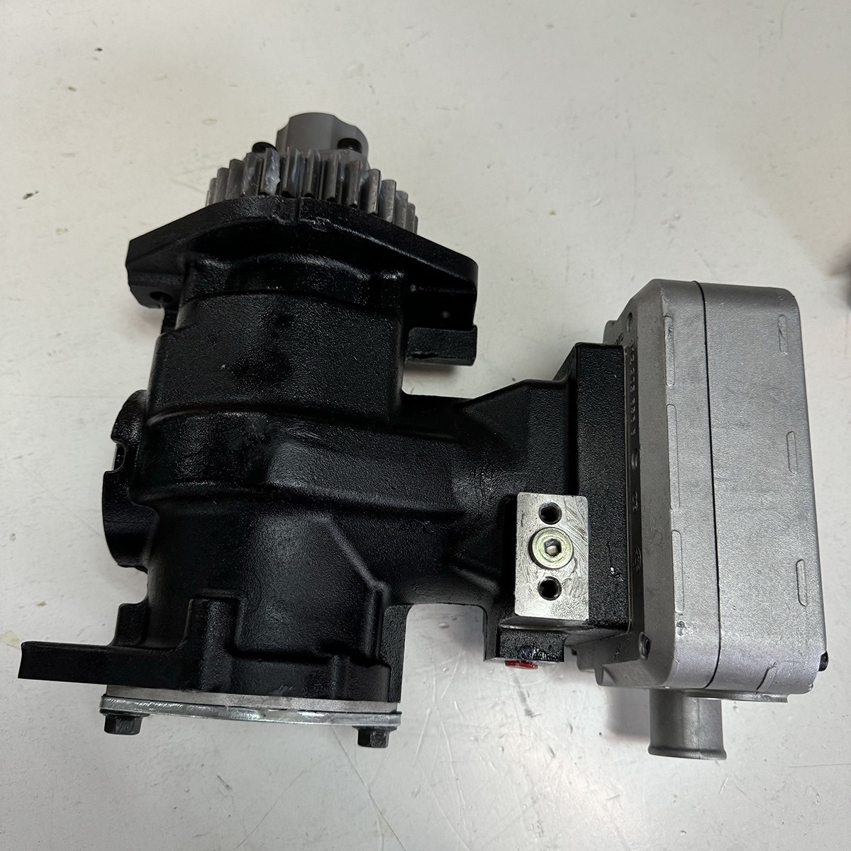 Air Brake Compressor 3689649 for Cummins ISX15/QSX15 Engine 3689649RX 3689649NX