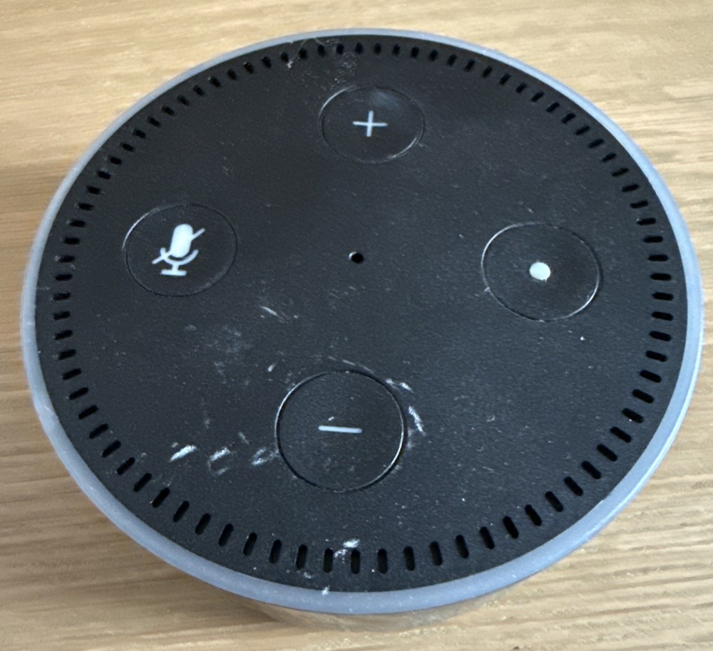 Amazon Echo Dot 2nd Generation Smart Speaker - Black (RS03QR) Untested