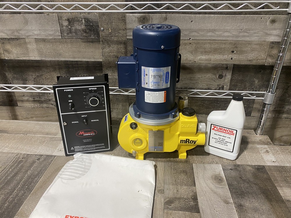 Milton Roy MRA11F24S5CPPNNNNY Metering Pump With A Minarik Speed controller New