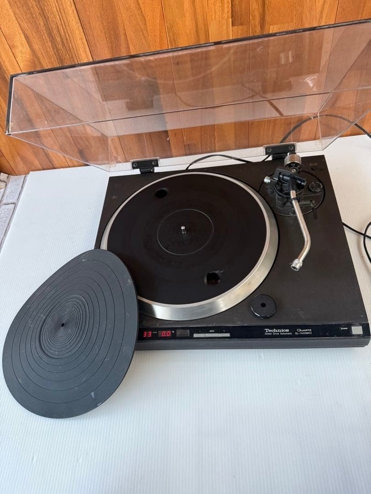Junk Technics SL-1400MK2 Direct Drive Automatic Turntable Record Player