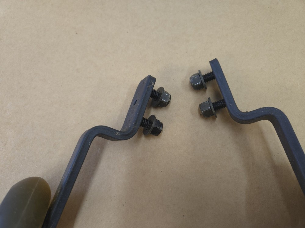 Hoveround MPV5 Electric Wheel Chair Anti Tip Wheels Front Guide Wheels & Bracket