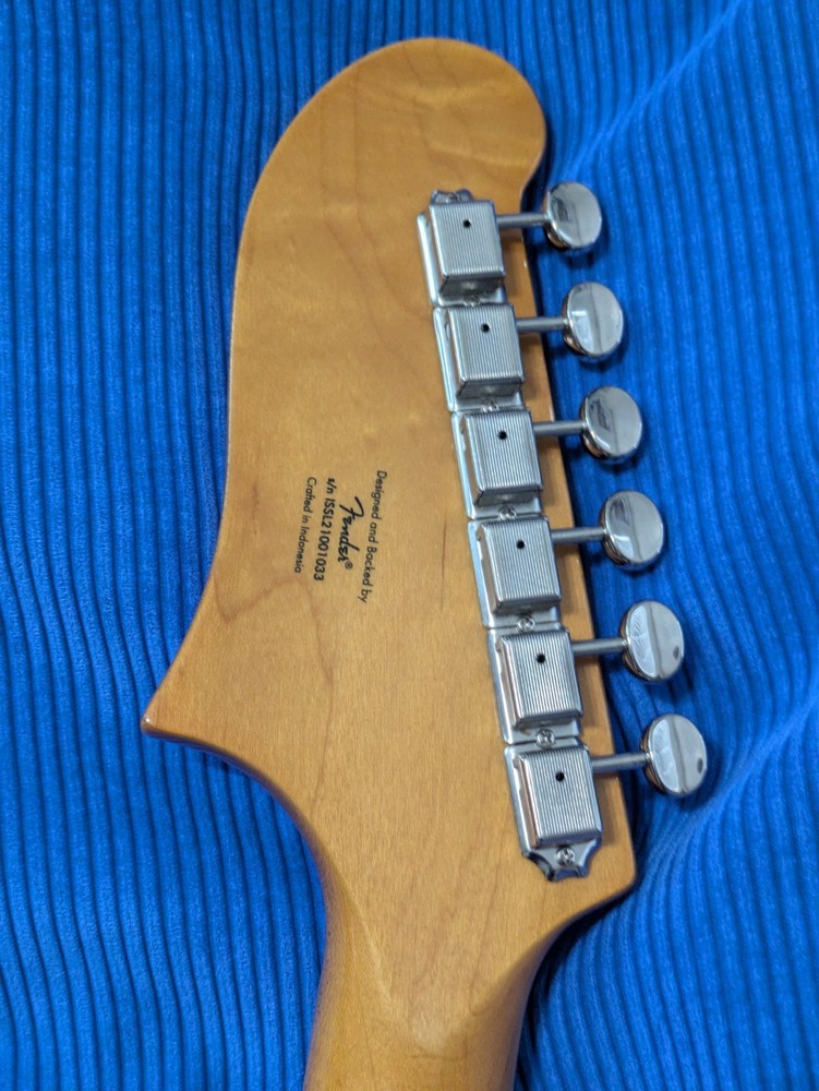 Squier Starcaster Classic Vibe Roasted Maple Neck W/ Tuners & Roller String Tree