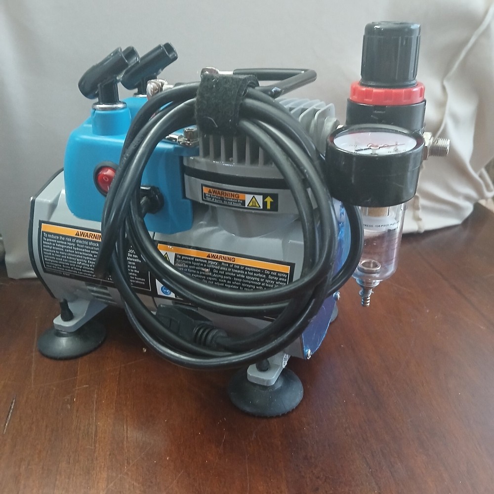 Avanti Airbrush Compressor/Used