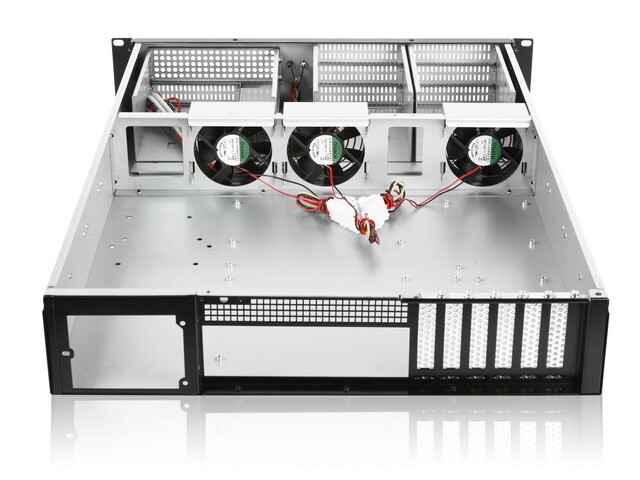iStarUSA E-207L 2U E-ATX 7 x 3.5" Bays Rackmount Chassis