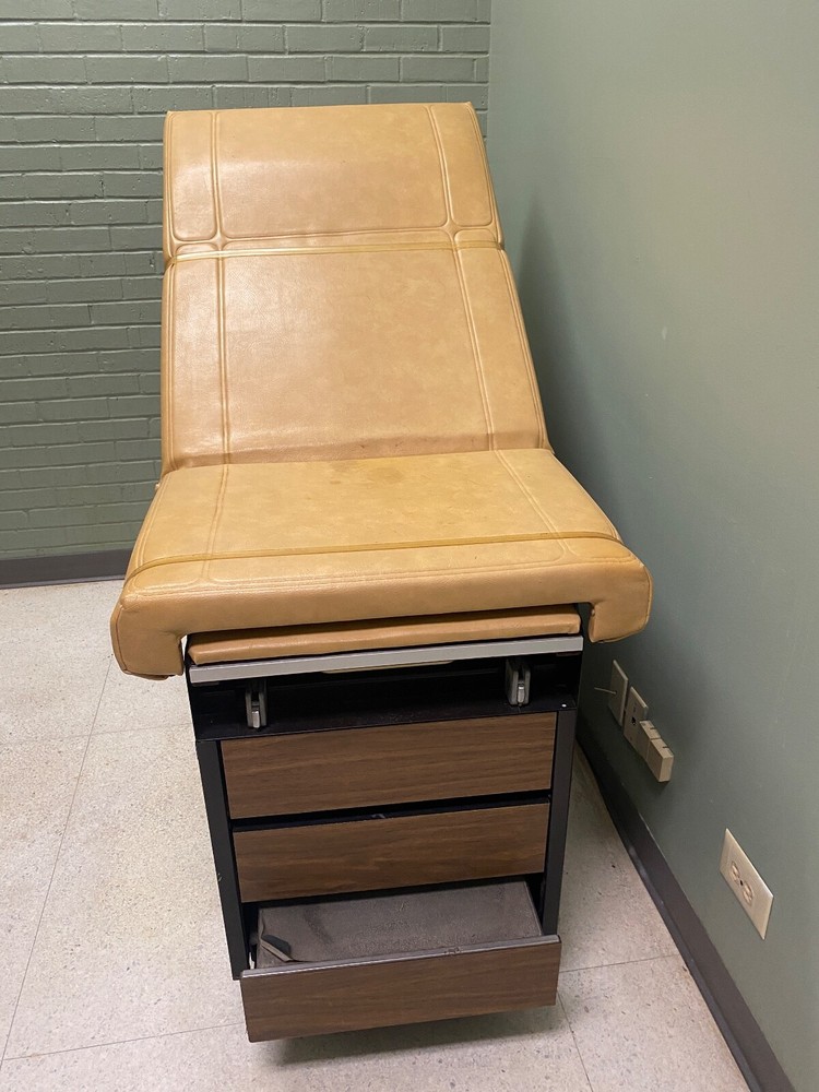 RITTER 100 EXAM (EXAMINATION) TABLE (320887)