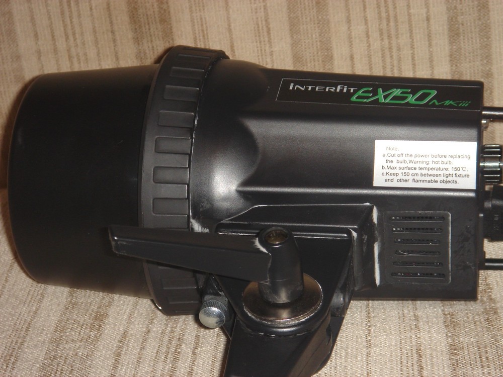 Interfit EX150 MKiii monolight with power cord