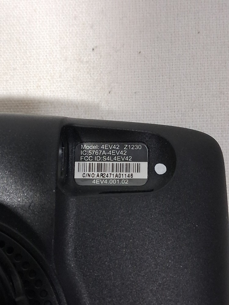 TomTom GPS Navigation #4EV42 for parts