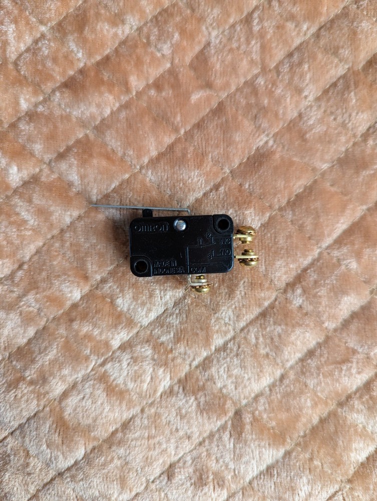 OMRON V-10G2-1B4-K MINIATURE MICRO SWITCH