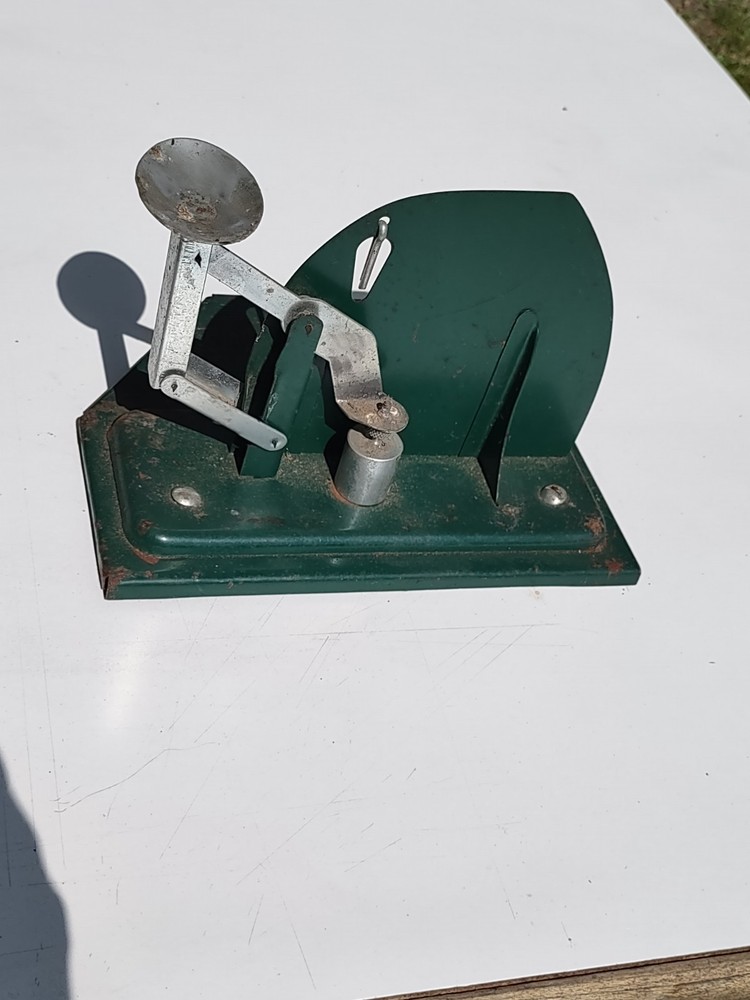vintage green jiffy-way egg scale
